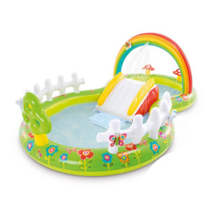 Aire de jeux gonflable...