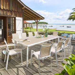Table fixe Ibaia 8 places...
